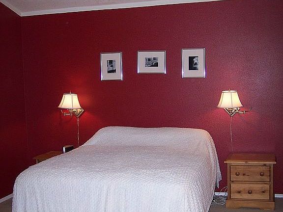 Master with walk-in closet