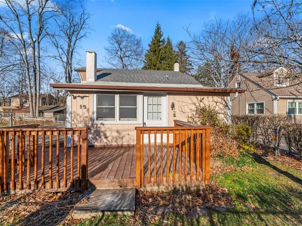 13 Hillcrest Drive, Greenwood Lake, NY 10925