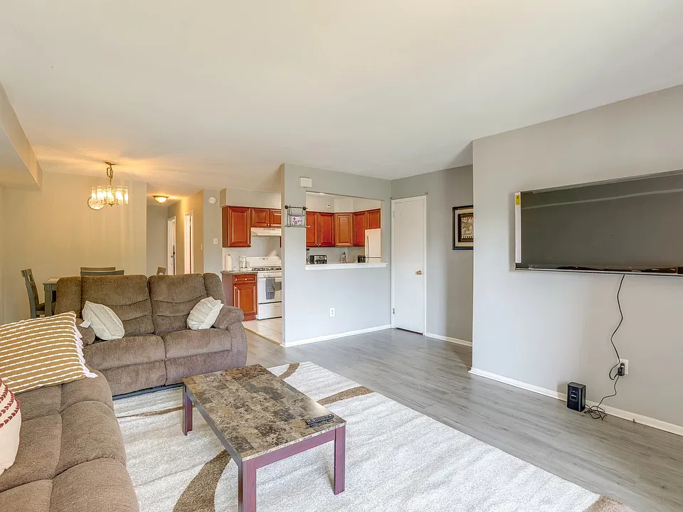 9192 Frankford Ave #2