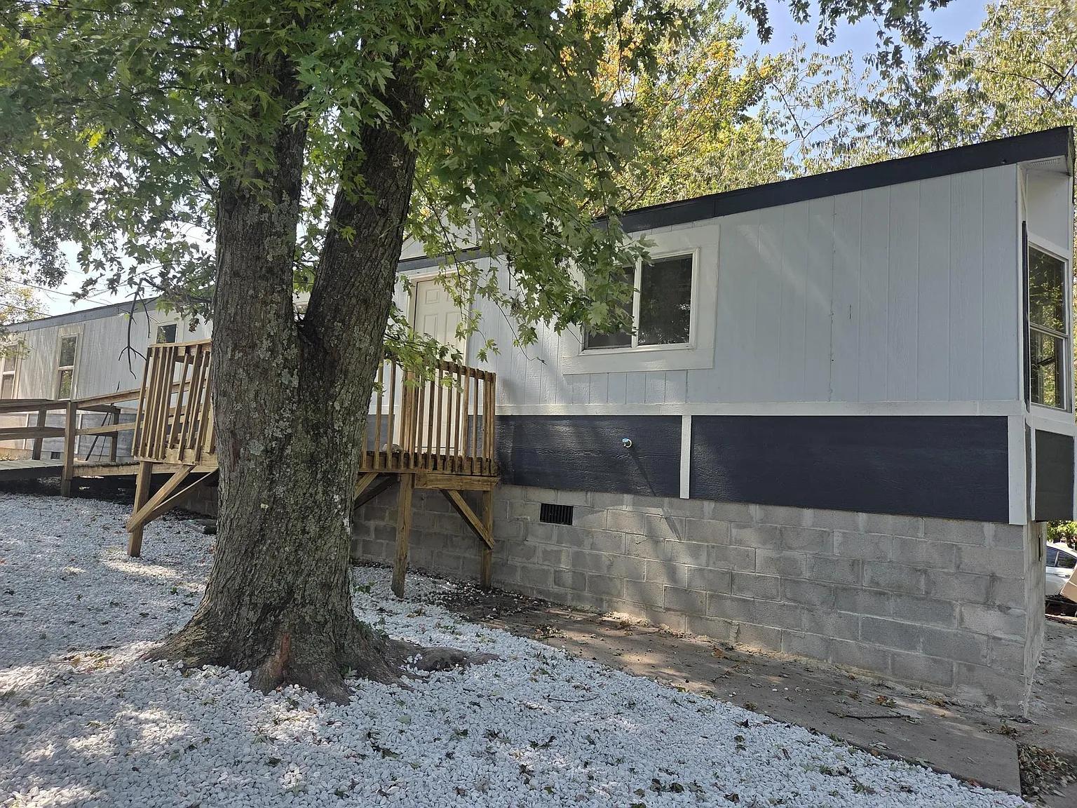 2 bed, 1088 sqft, $950 — Photo 2