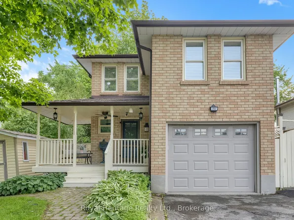 868 William Booth Cres, Oshawa, ON L1G 7N4