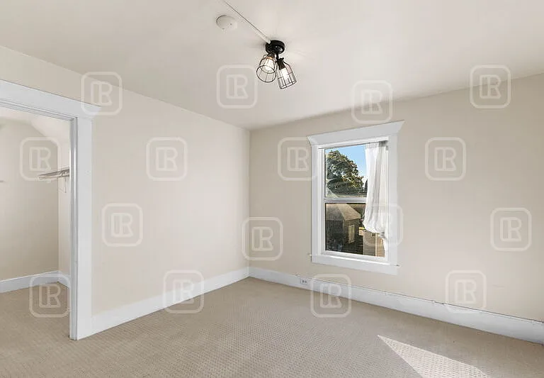 1414 N Adams St — Photo 20