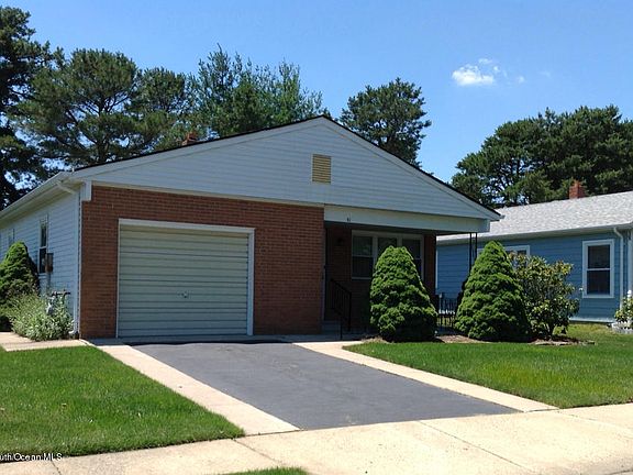 2nd image of 93 Prince Charles Dr