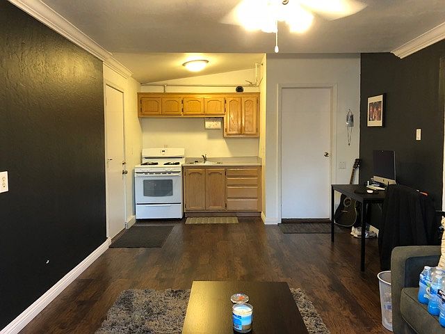 2nd image of 10346 Lochner Dr
