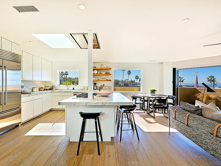 231 Bonair St — Photo 16