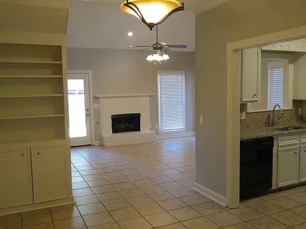 409 Northtown Dr, Jackson, MS 39211