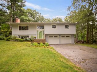 26 Knollwood Dr, Glastonbury, CT 06033