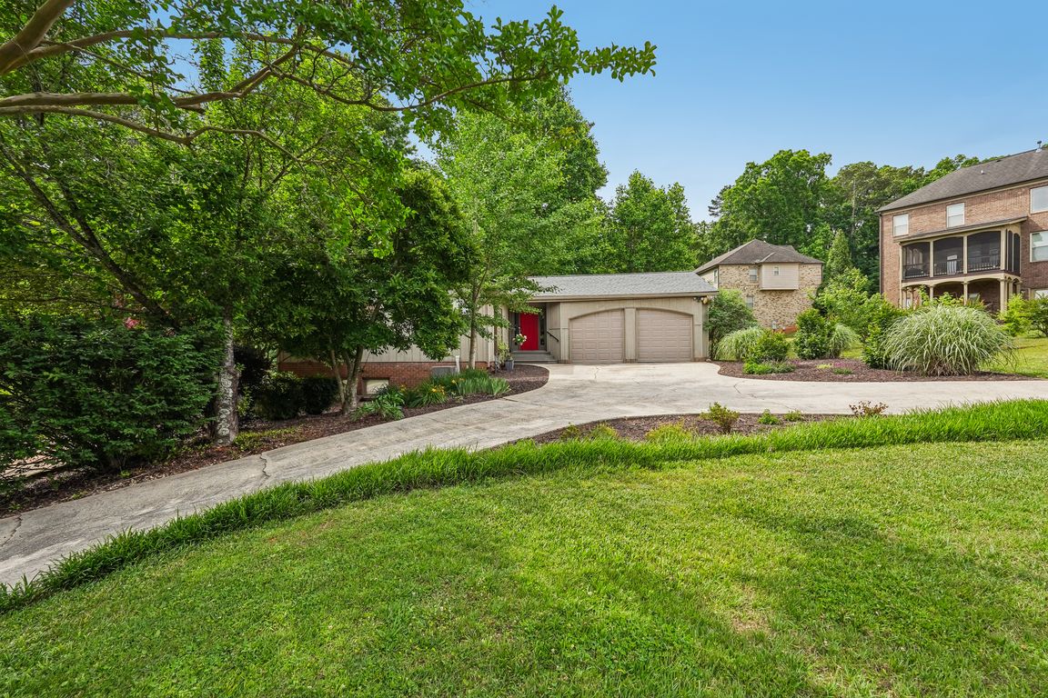 Corsham Ct-S1305-001.jpg