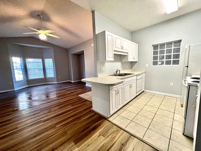 1501 Partin Dr #232 — Photo 8