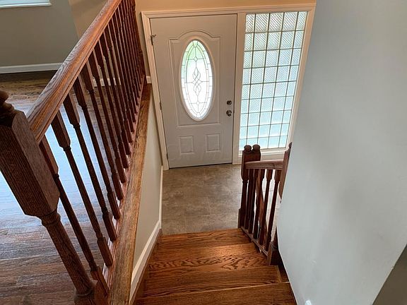 3rd image of 2875 Landon Dr