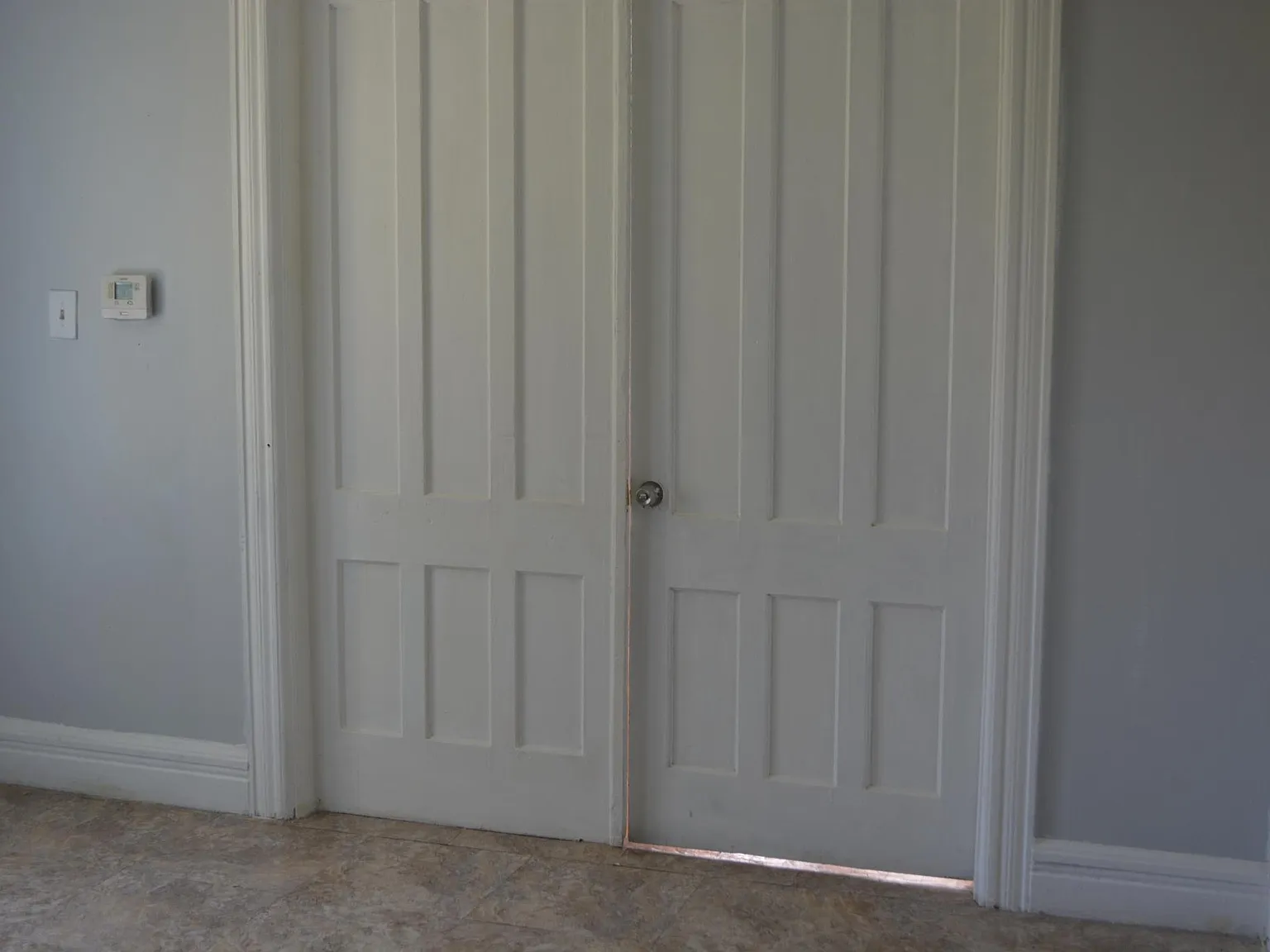 3 bed, 1100 sqft, $1,200 — Photo 4