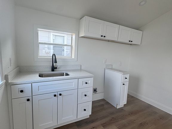 4th image of 3417 52nd Ave N #1/2