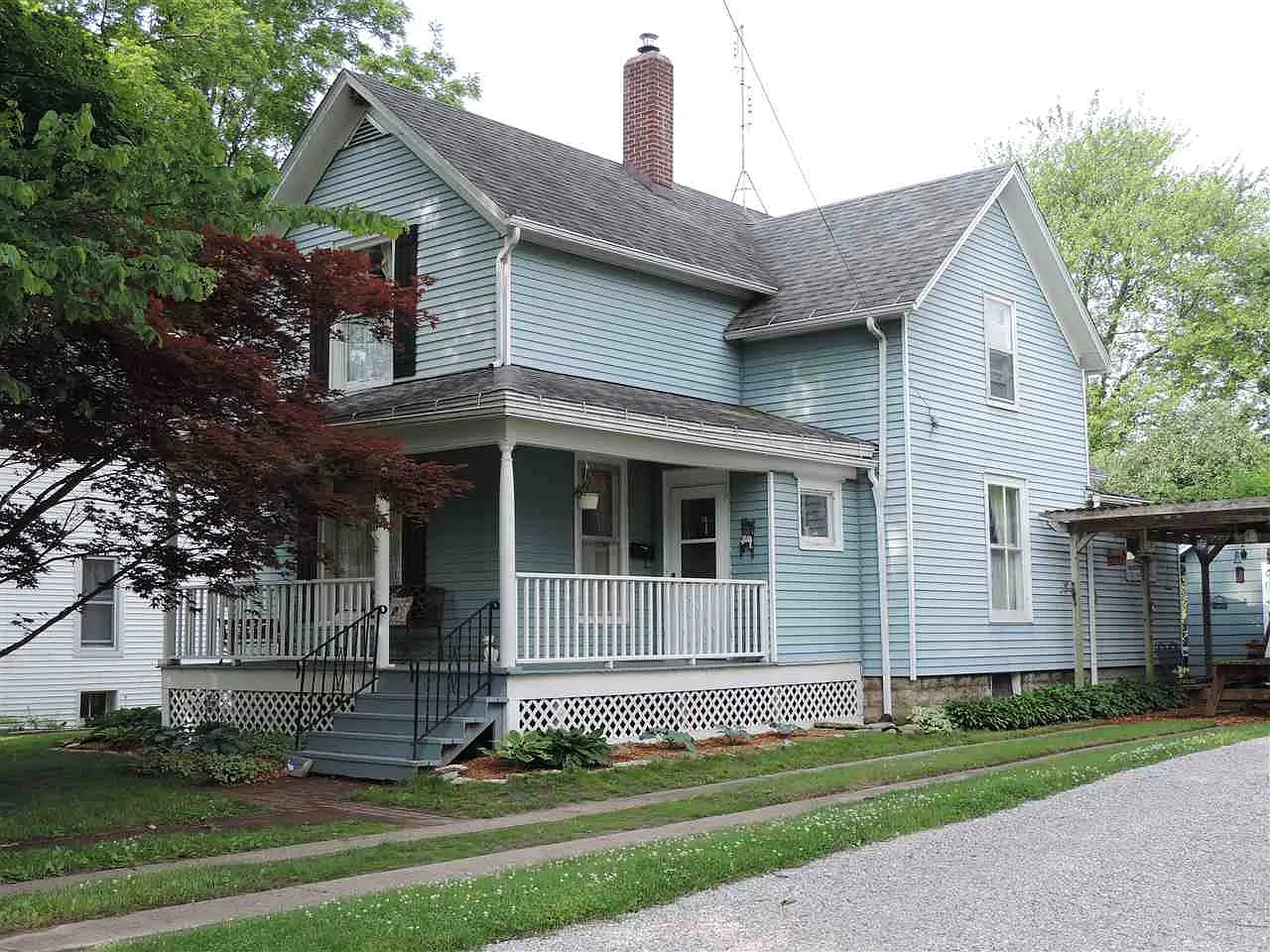 234 Burnam St photo 1