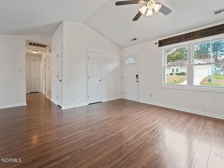 2654 Idlebrook Cir — Photo 3