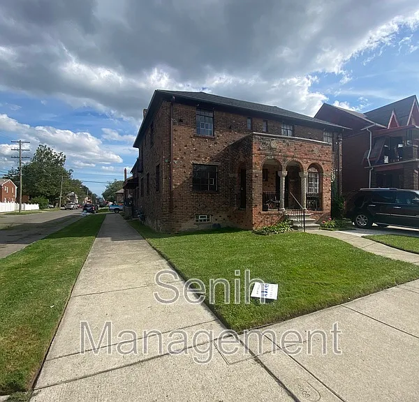 4203 Tyler St — Photo 1