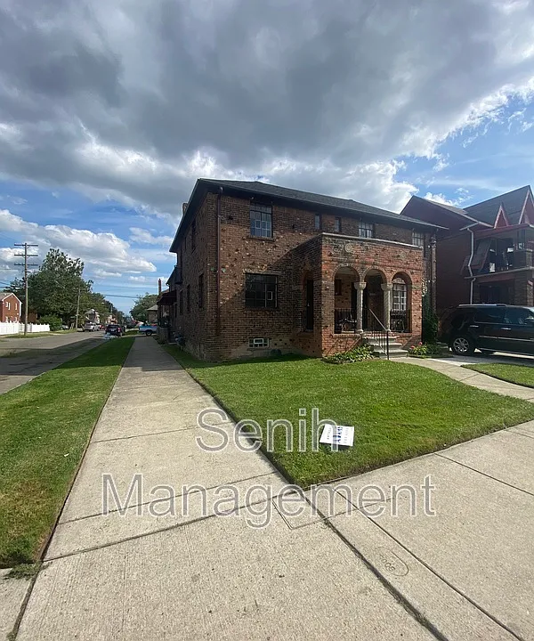 4203 Tyler St