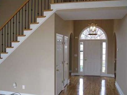 3rd image of 3098 Virginia Pl