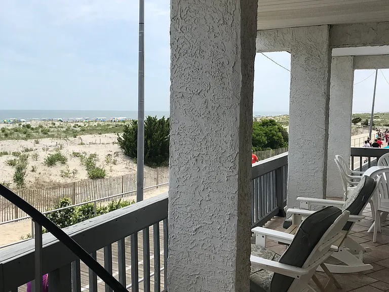 1421 Ocean Ave #3 — Photo 8
