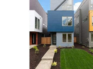 8216 N Chautauqua Blvd UNIT A, Portland, OR 97217