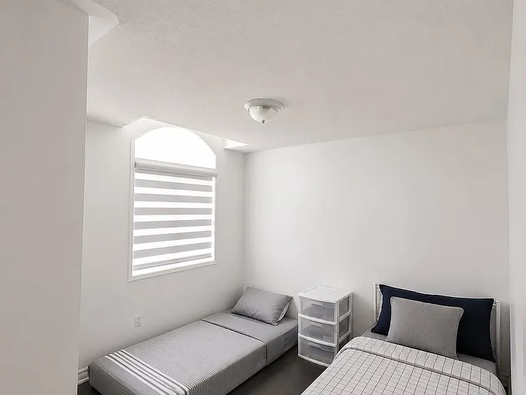 155 Nearna Dr — Photo 14