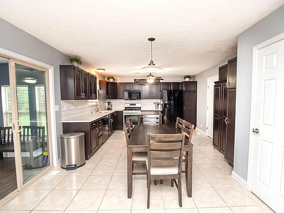 5th image of 1829 Kingfisher Dr