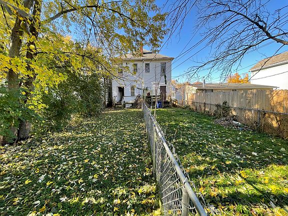 5th image of 266 S Yale Ave #268