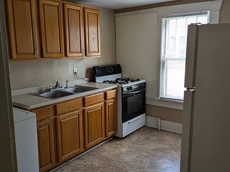 1416 S Ohio Ave #B — Photo 8