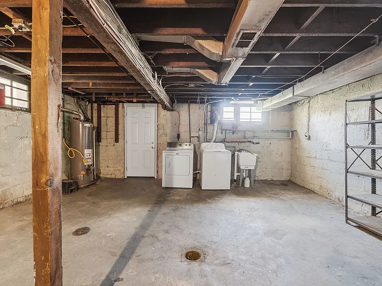 135 Saint Joseph St — Photo 23