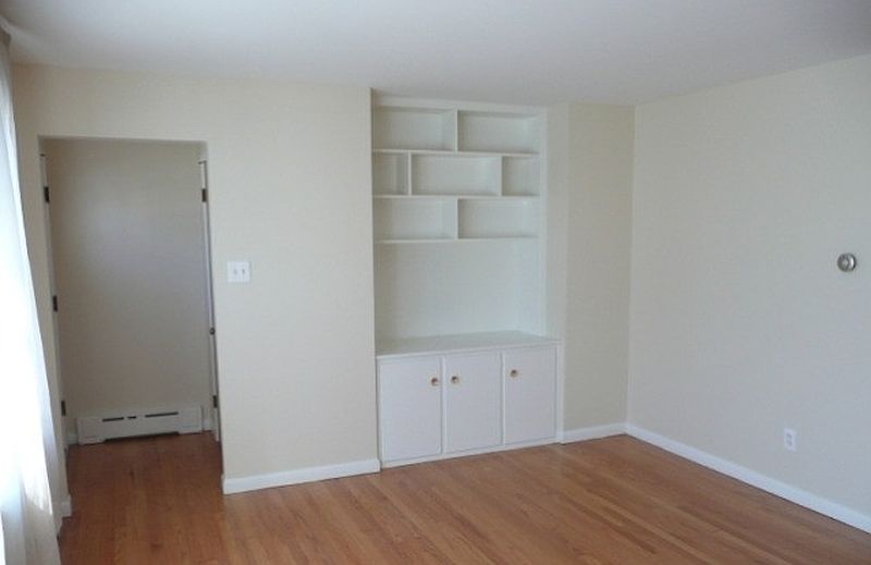 3rd image of 86 CLERMONT Street