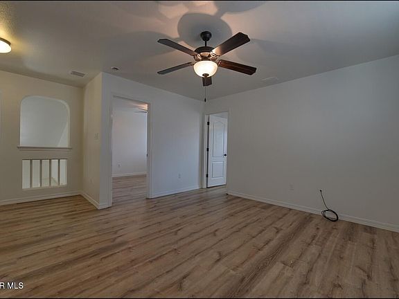 5th image of 14628 Igor Kaleri Ave