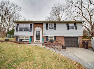 5716 Piasa Trl, Godfrey, IL 62035