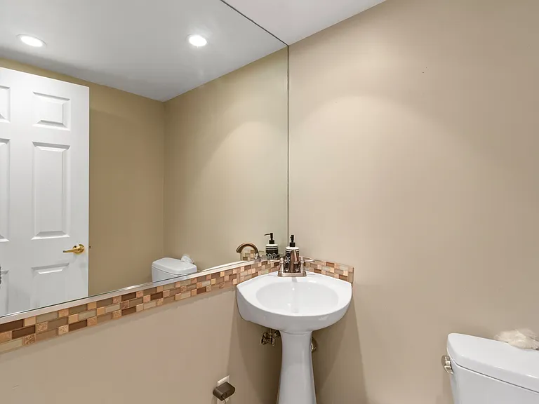 1546 W Compass Point Ln #2 — Photo 15