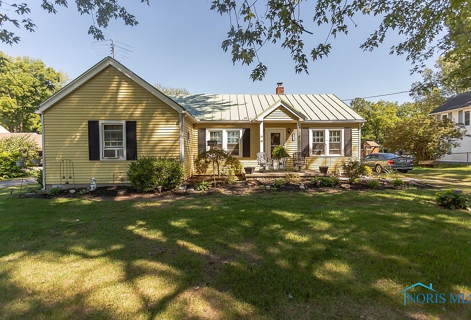1435 S Crissey Rd, Holland, OH 43528 Zillow
