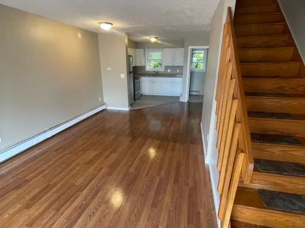 37 Cannon Rd, East Hartford, CT 06108
