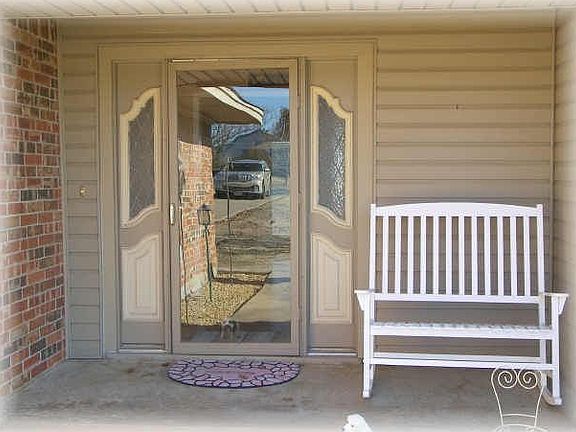 2nd image of 2517 S Rolling Hill Dr