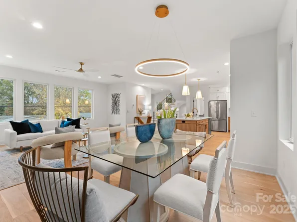 2915 Hilliard Dr, Charlotte, NC 28205