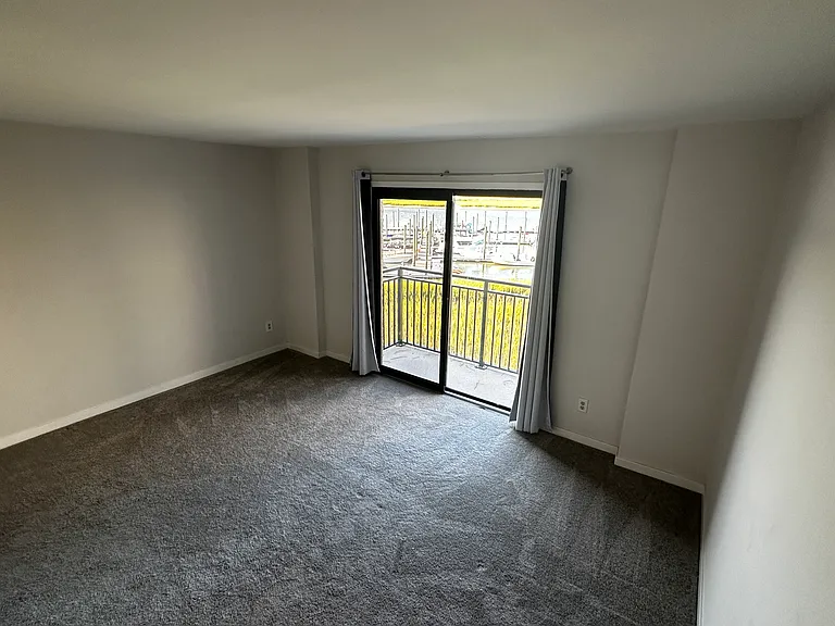 90 Helmsman Way #204B — Photo 25