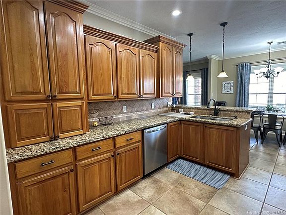 5th image of 2154 W Gabriel Sq