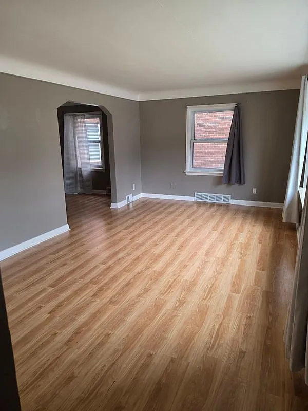 3 bed, 2.5 bath, 1414 sqft, $2,300 — Photo 4
