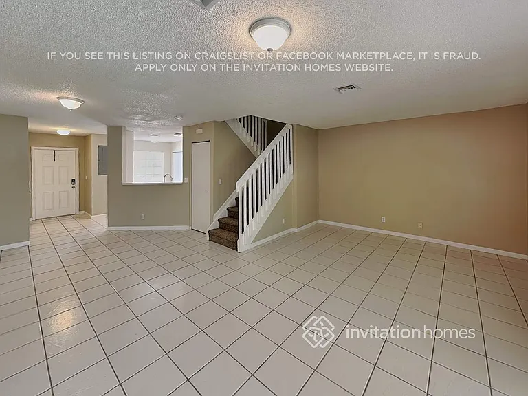 4728 SW 13th Pl — Photo 5