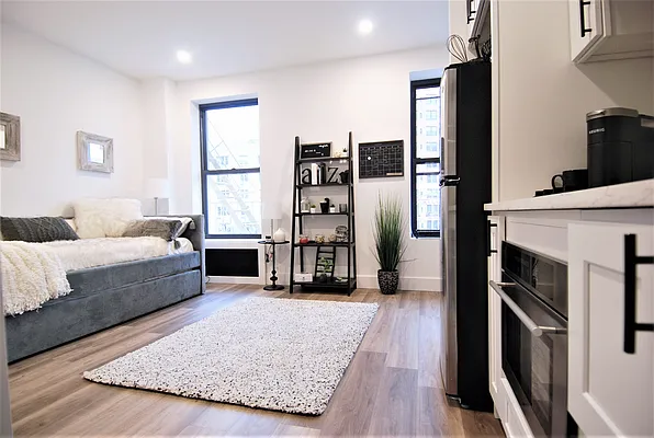 Rented by 346 Realty Group LLC | media 5