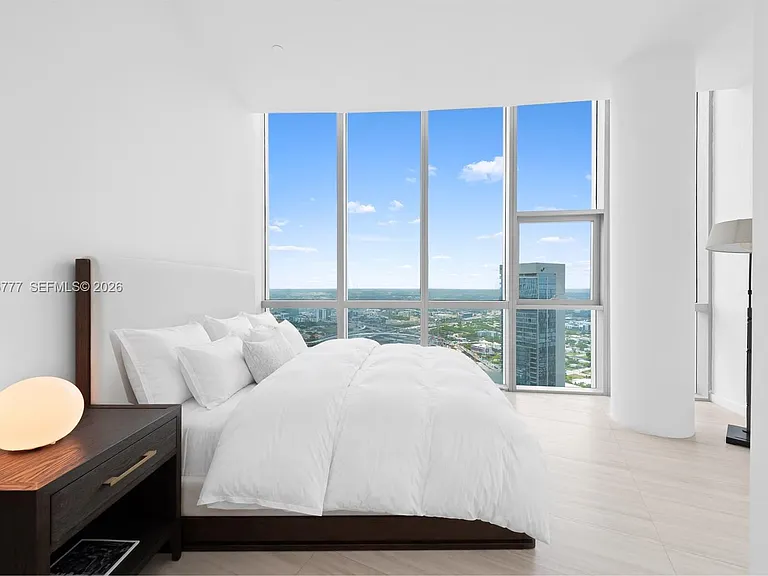 851 NE 1st Ave #Penthouse 5700 — Photo 45