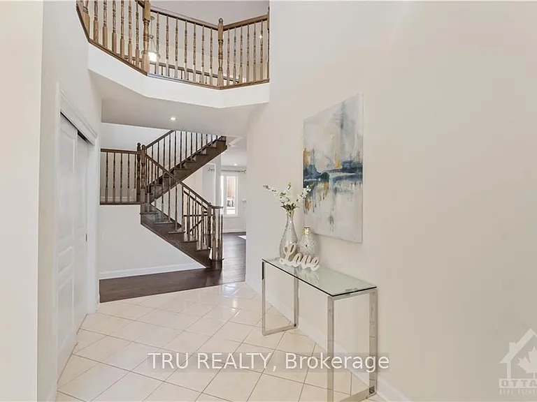 328 Mirabeau Ter — Photo 2