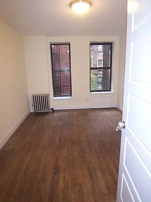 Sold by David Francis New York LLC | media 1