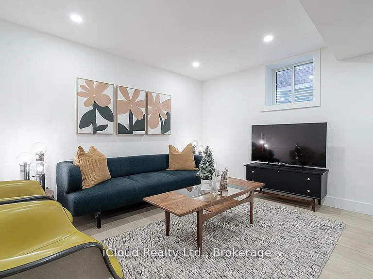 5389 Kindos St — Photo 44
