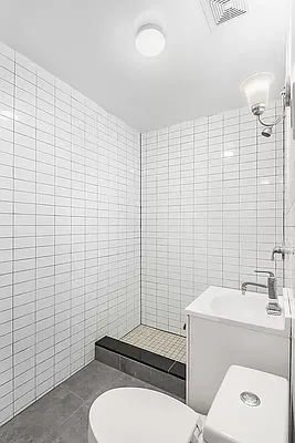 Rented by Pear NYC LLC | media 12