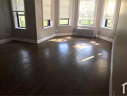 1st image of 7643 S East End Ave APT 3E
