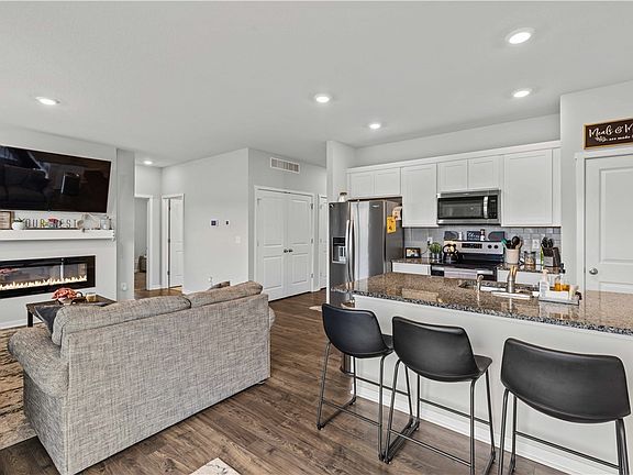 4th image of 2709 NW 41st St