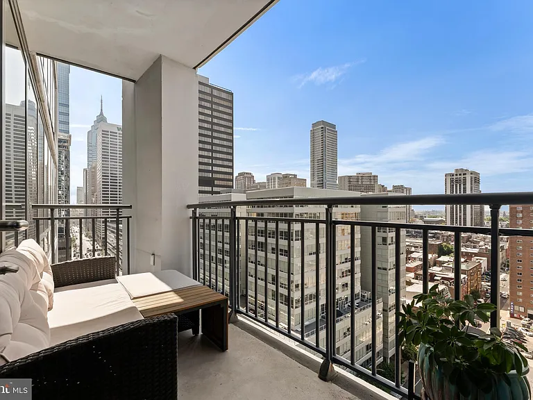 2101 Market St #1505 — Photo 22