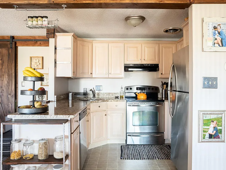 100 Park Terrace Dr #143 — Photo 6
